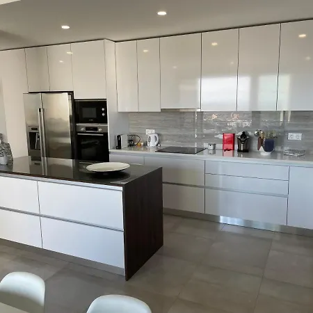 Salinas House T3 *